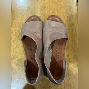 Leather summer peep toe flats